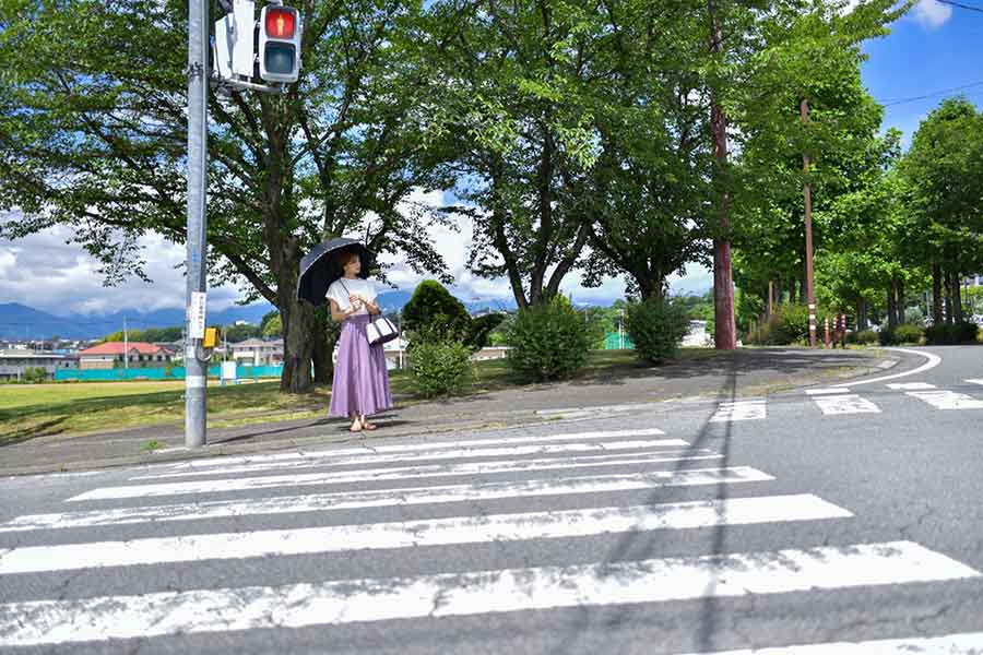車がなくても赤信号を守っていることに驚き（写真はイメージ）【写真：写真AC】