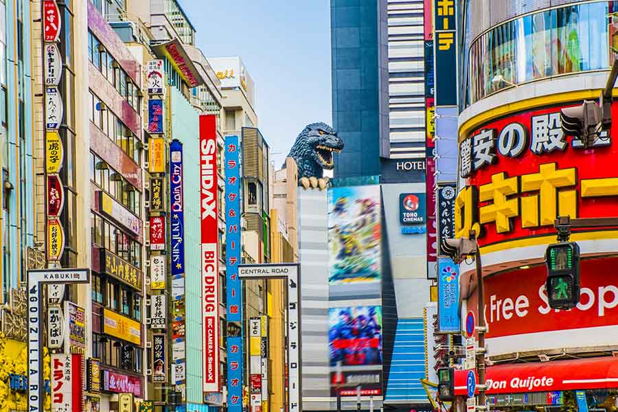 日本の看板の多さと文字の量に驚き（写真はイメージ）【写真：写真AC】