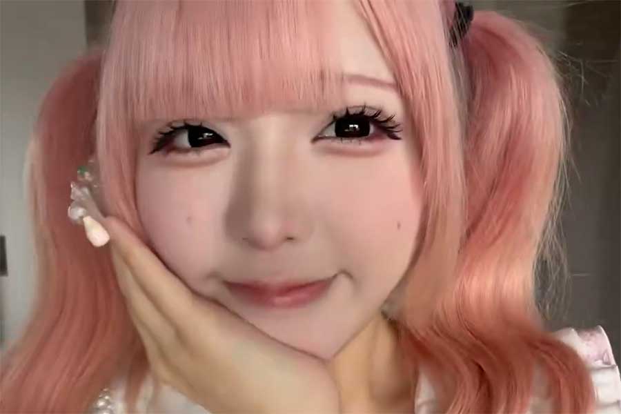Xで無加工写真を掲載し、アドバイスを求めた萌乃さん。より自分に合ったメイクを研究中【出典:X(@yunochi_01_n)よりスクリーンショット】