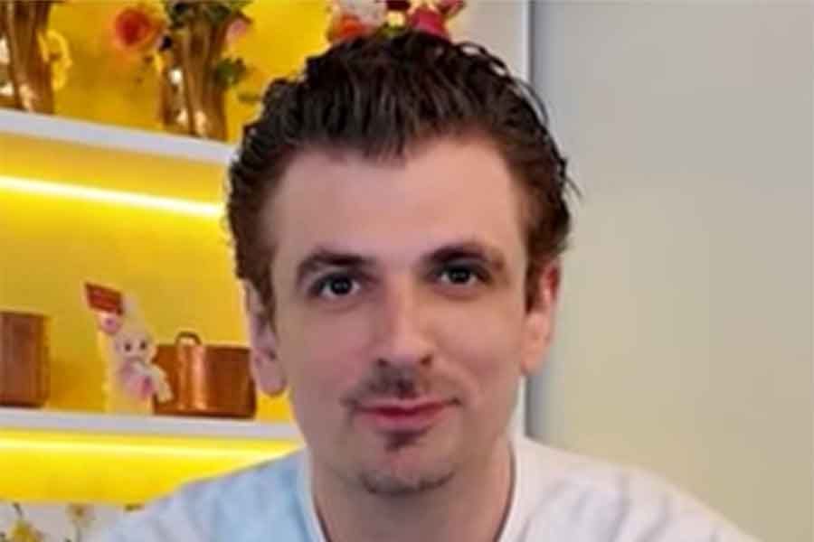 フランス人シェフのシャルルさん【出典：インスタグラム（bebechan_france）よりスクリーンショット】