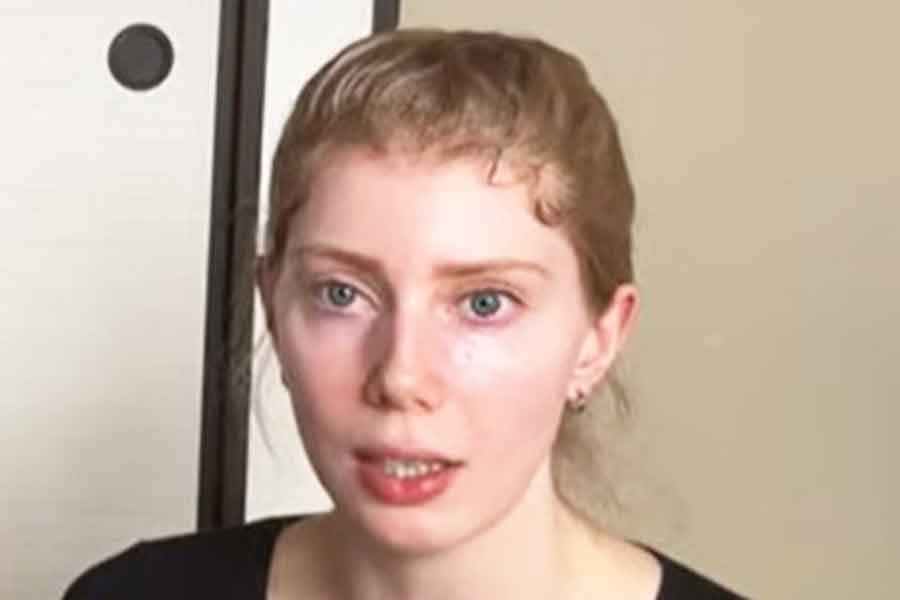 カナダ出身で、コウキさんの妻のハナさん【出典:YouTube「マッシュムーン」よりスクリーンショット】