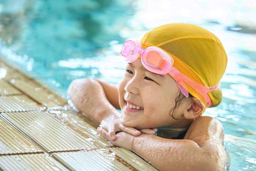 子どもとプールへ行ってびっくりしたこととは(写真はイメージ)【写真:PIXTA】