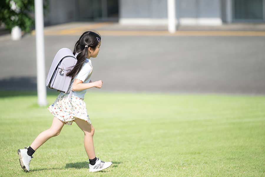 日本の子どもがひとりで登校する姿に驚き（写真はイメージ）【写真：PIXTA】