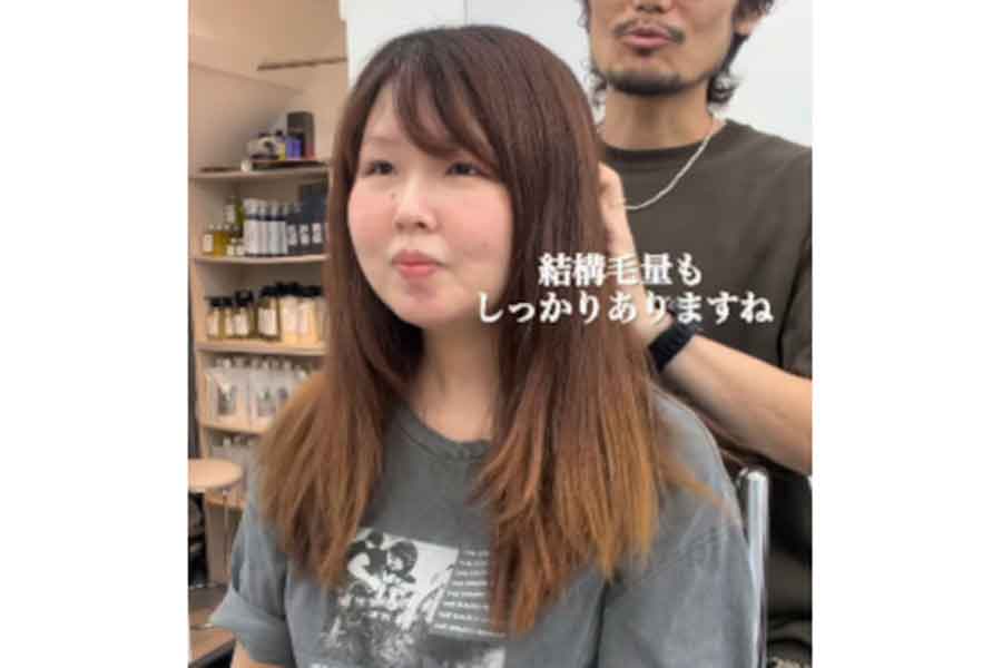 超多毛と癖毛に悩む女性【出典：インスタグラム（toru_curly_hair）よりスクリーンショット】
