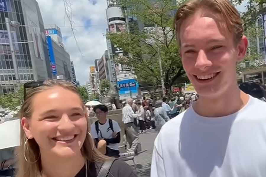オランダ人姉弟の(左から)エヴァさんとクイントさん【出典:YouTube「日本食冒険記Tokyo Food Adventures」よりスクリーンショット】