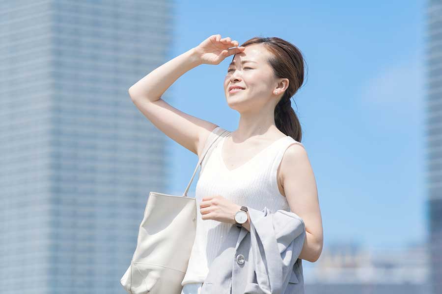 汗染みや臭いも気になる時期（写真はイメージ）【写真：PIXTA】
