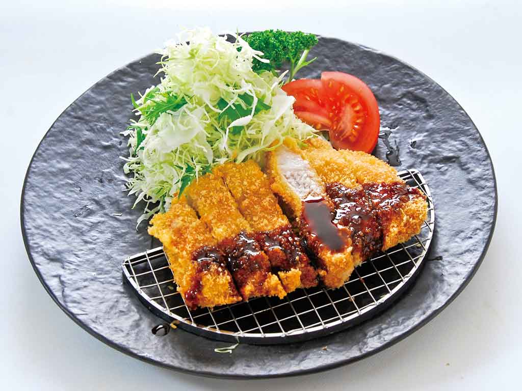 日本食のトンカツのように脂質が高い食事は、イタリアでは「月に1回くらいしか食べない」という（写真はイメージ）【写真：写真AC】