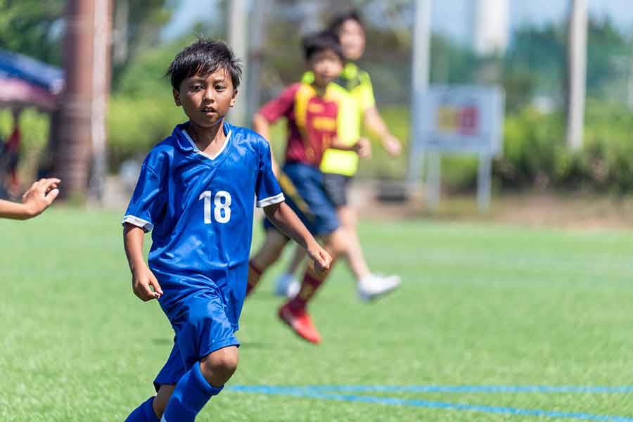 子どもの部活などでの送迎をめぐってトラブルになることも…(写真はイメージ)【写真:PIXTA】