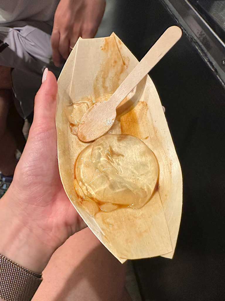 水信玄餅といった独特な食感や味わいの和スイーツに戸惑いを覚えた【写真提供：ジャダ・クロース】