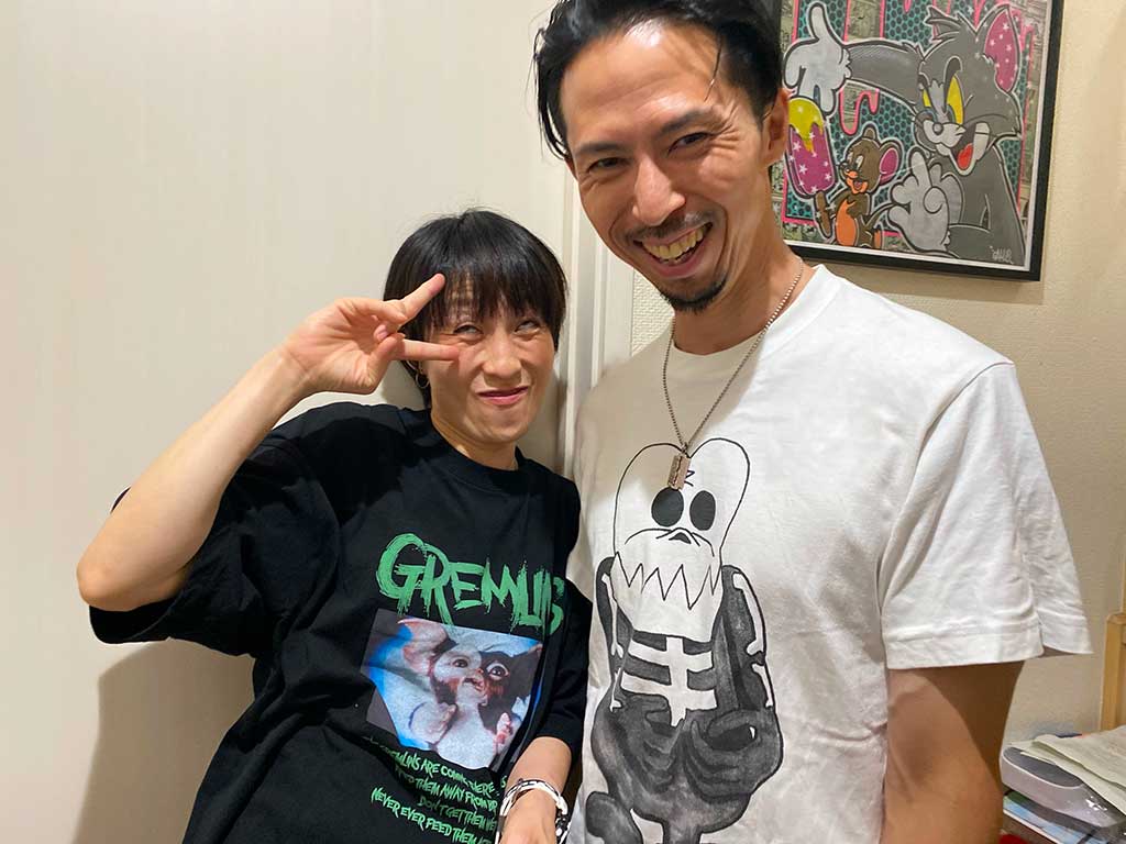 現在の（右から）OTORNさんと妻【写真提供：OTORN（_otorn_）さん】