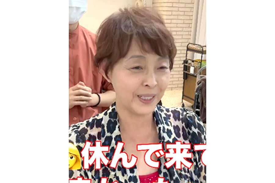見違えるようなすっきりとしたショートヘアに【出典：インスタグラム（memories_toshi.watarai）よりスクリーンショット】