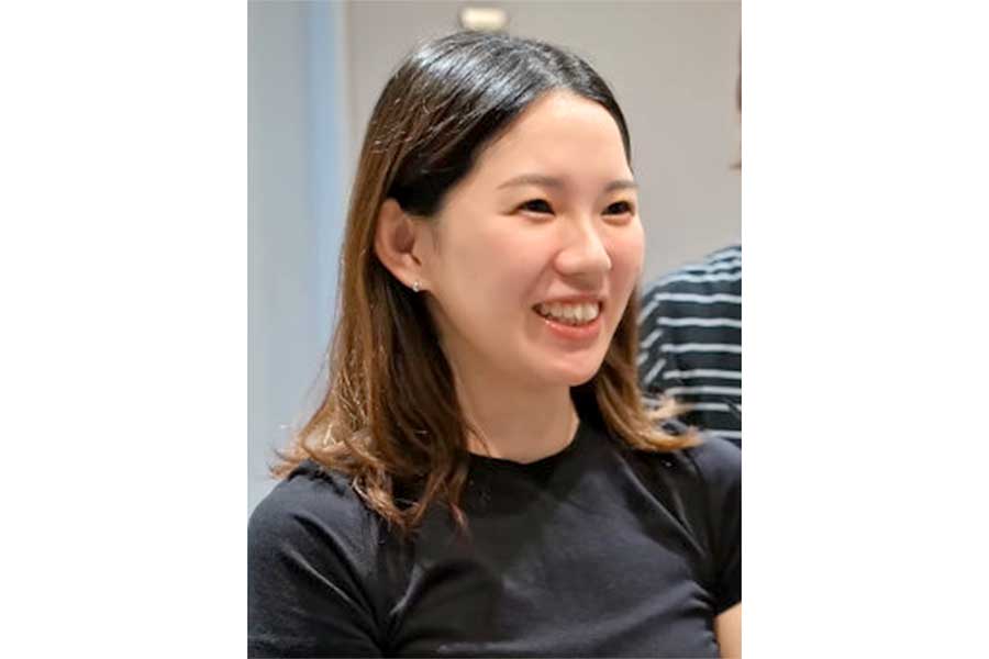 髪が伸びきった状態で来店した女性【出典:YouTube「高橋 香汰(takahashi kota)」よりスクリーンショット】