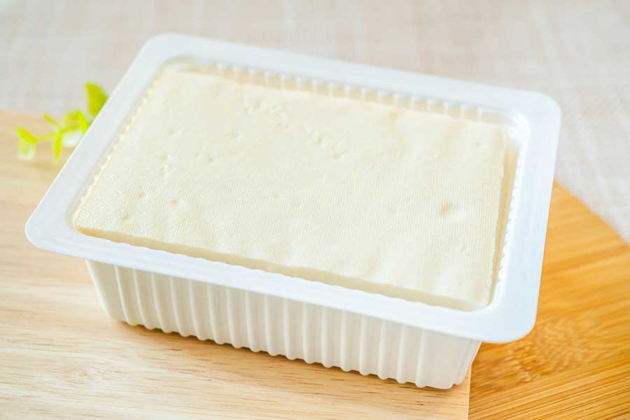 パックに入った豆腐(写真はイメージ)【写真:PIXTA】