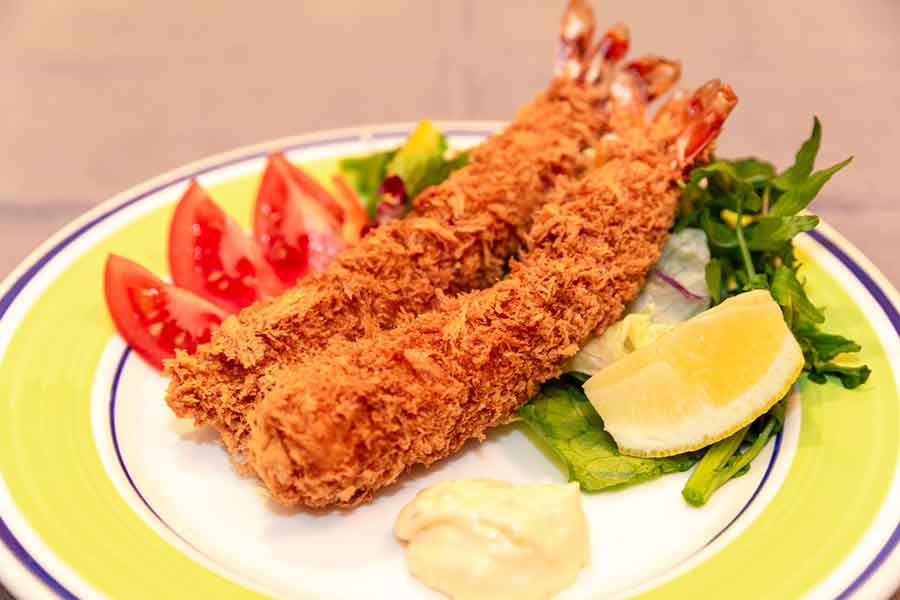 初めて食べたエビフライ（写真はイメージ）【写真：写真AC】
