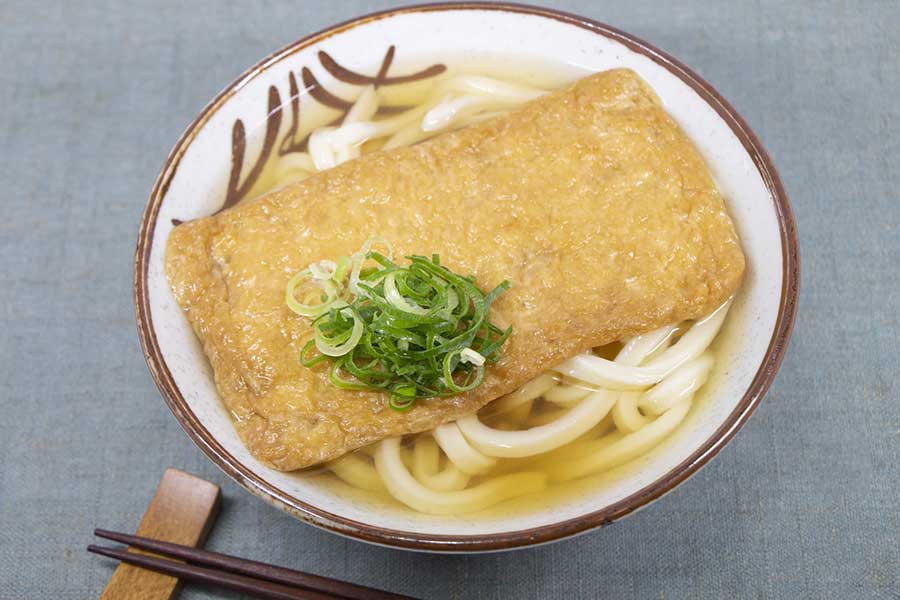 きつねうどんの名前に疑問（写真はイメージ）【写真：写真AC】