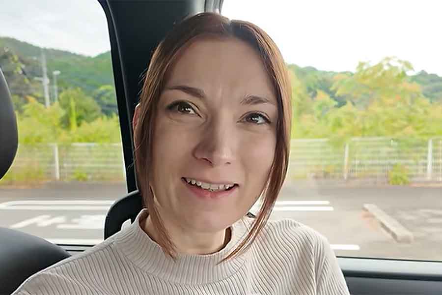 イギリス人のエミリーさん【出典：YouTube「ハーフキッズの日常 | 日本と家族になる」よりスクリーンショット】