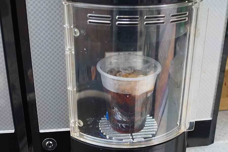 日本のコンビニでは、本格的なコーヒーが楽しめることに驚き（写真はイメージ）【写真：写真AC】