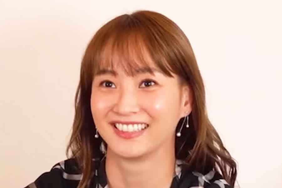 相談者の悩みに答える藤本美貴さん【出典：YouTube「ハロー!ミキティ / 藤本美貴」よりスクリーンショット】