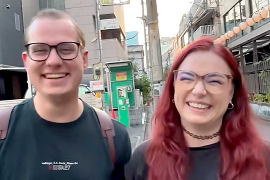 オランダ人のラーシュさん（左）とリソナさん【出典：YouTube「日本食冒険記Tokyo Food Adventures」よりスクリーンショット】