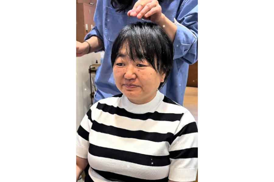 ハチ周りがコンパクトに収まり、トップのボリュームと前髪が映える女性【出典：TikTok（shoooota_3814）よりスクリーンショット】