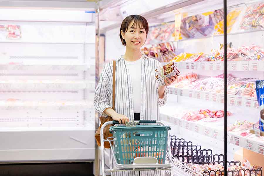 ウインナーが2袋セットになっているのはなぜ?(写真はイメージ)【写真:PIXTA】