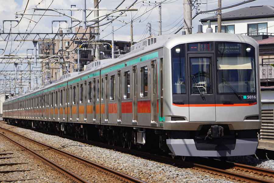 電車で移動中の出来事（写真はイメージ）【写真：写真AC】