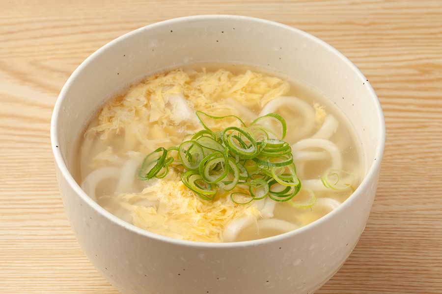 卵でマイルドな味わいになるかきたまうどん（写真はイメージ）【写真：PIXTA】