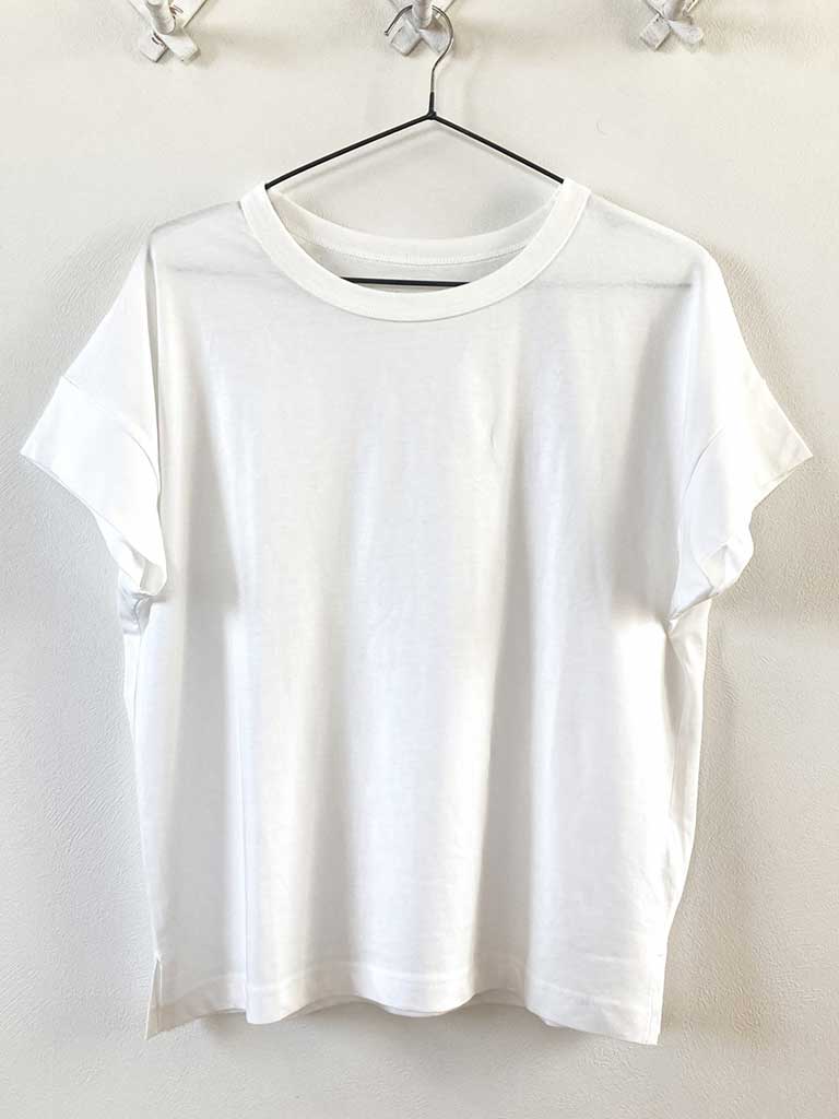 「白いTシャツが、洗濯したほうが汚くなる」こともあるそう（写真はイメージ）【写真：写真AC】