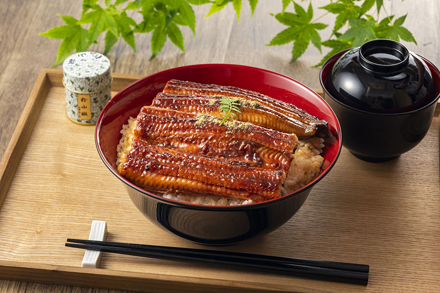 初めて食べたうな丼の味に感動（写真はイメージ）【写真：写真AC】